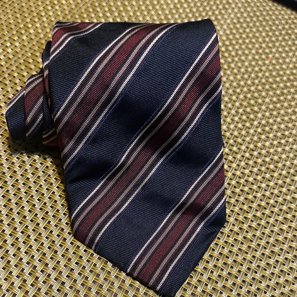 Hugo Boss Navy and Burgundy Striped Tie